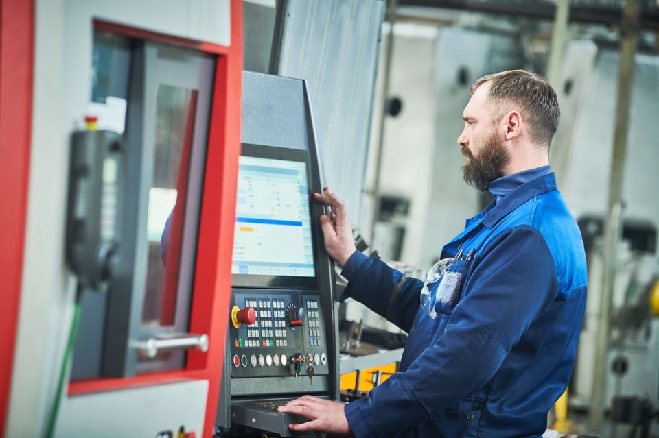Machine operator accesses tasks and instructions