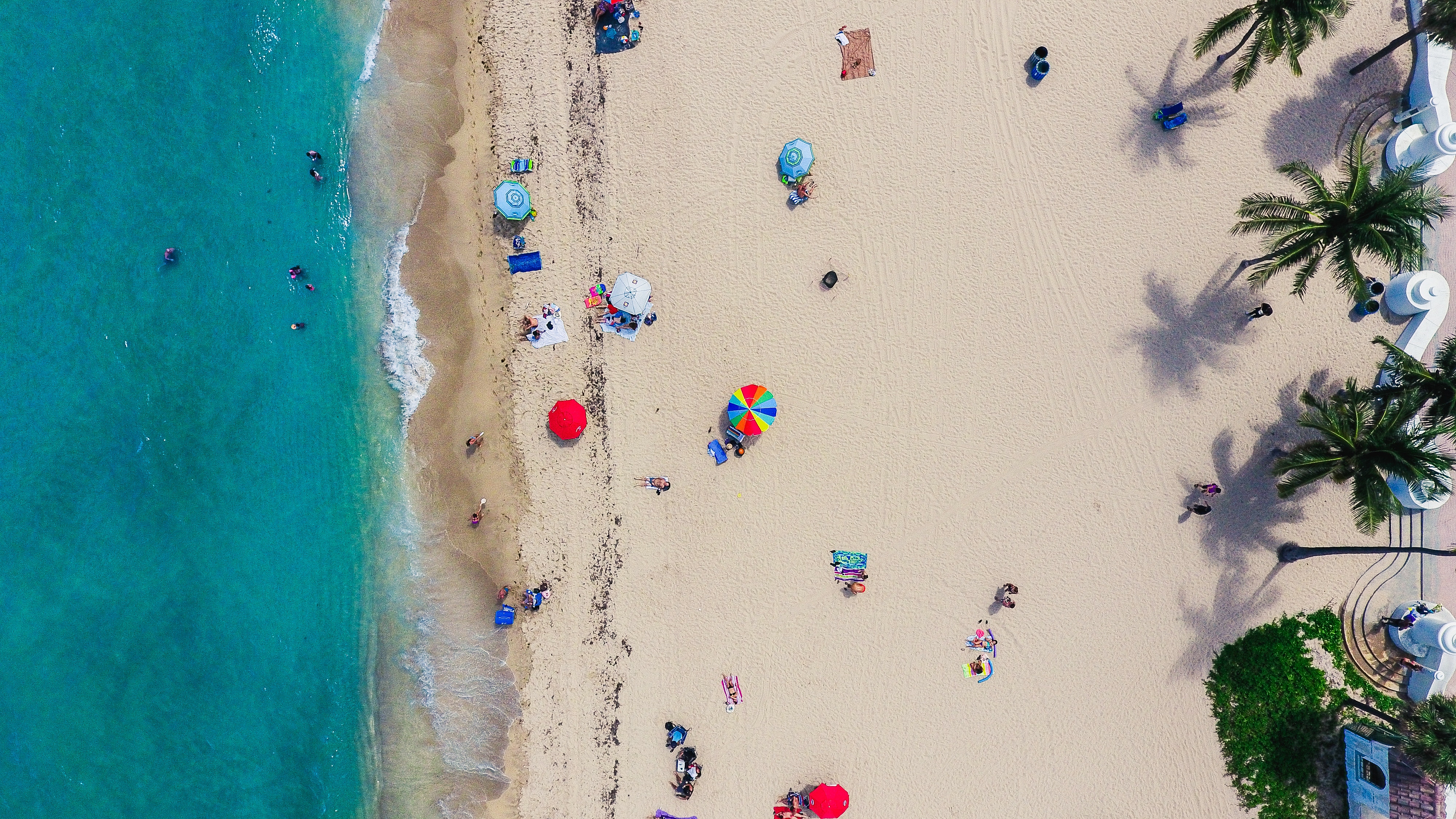 Rubbing beach. Пляж вид сверху. Море пляж вид сверху. Песчаный пляж вид сверху. Пляж сверх.